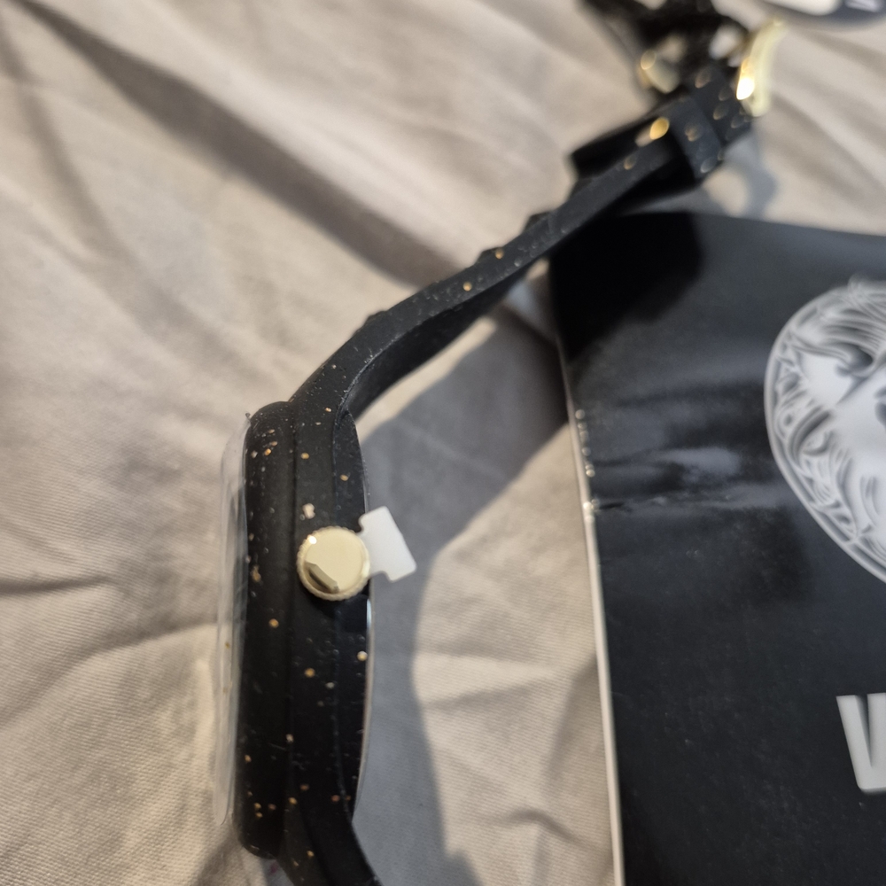 Versus Versace Black Watch With Case - Picture 5 of 5
